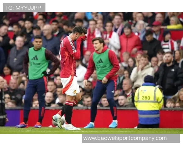 英媒报道B费马奎尔支持索尔斯克亚回归卡里克有意执教曼联